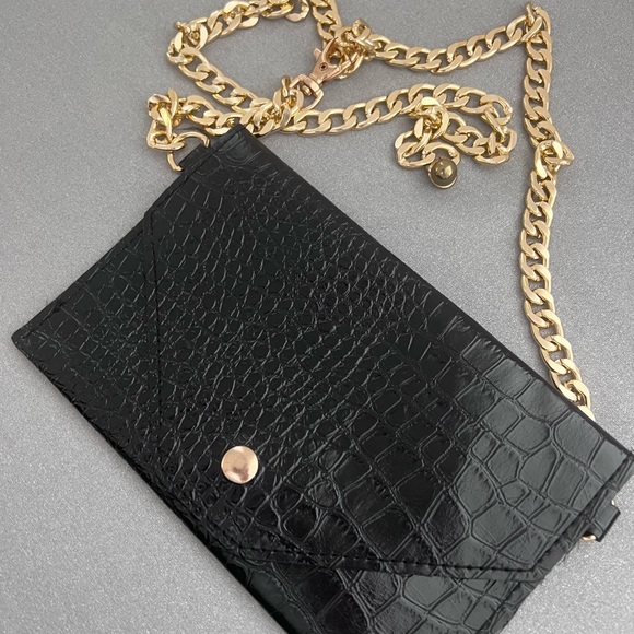 Black shoulder or belt bag/wallet with chain strap - Picture 8 of 9